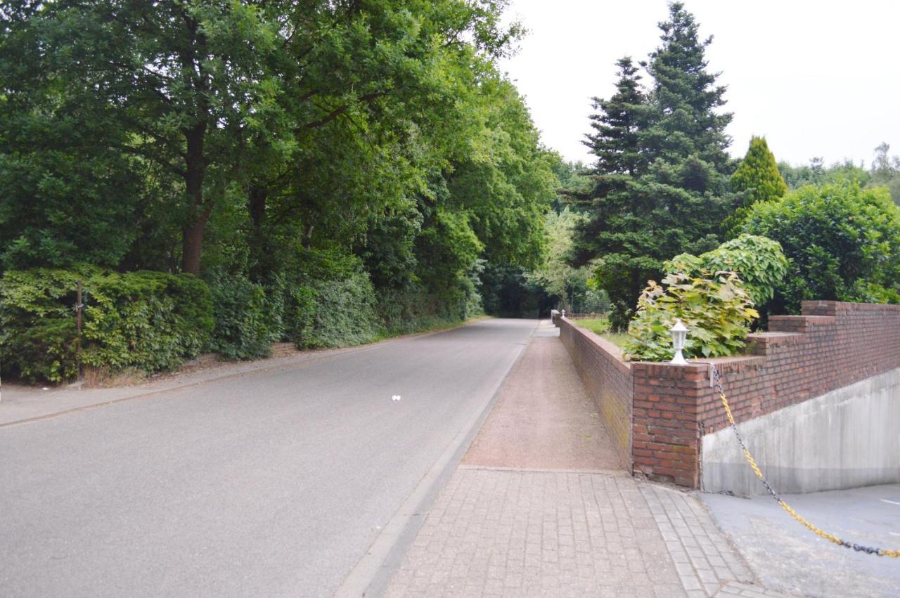 Hotel B8 Voerde エクステリア 写真