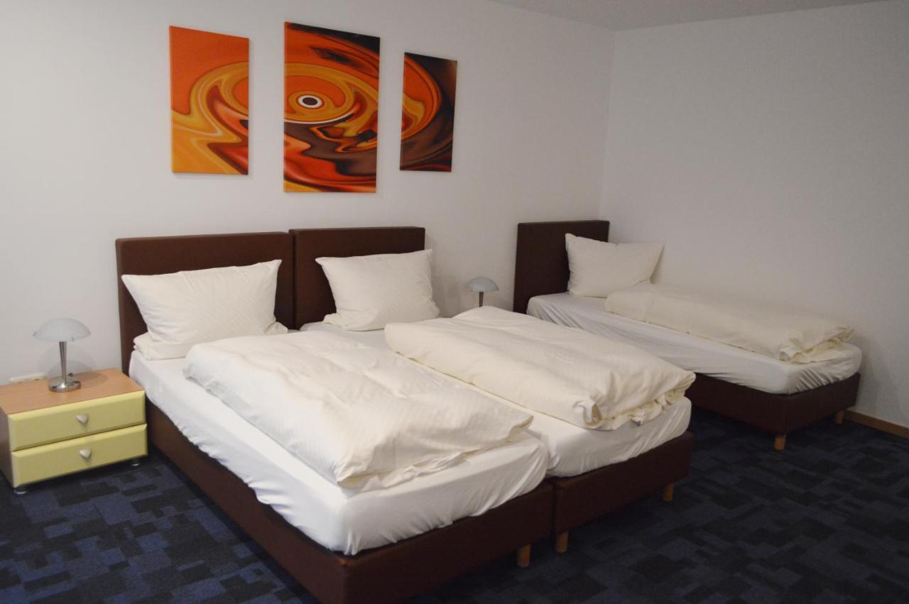 Hotel B8 Voerde エクステリア 写真
