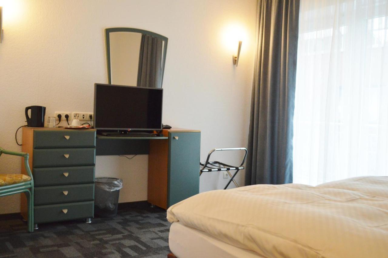 Hotel B8 Voerde エクステリア 写真