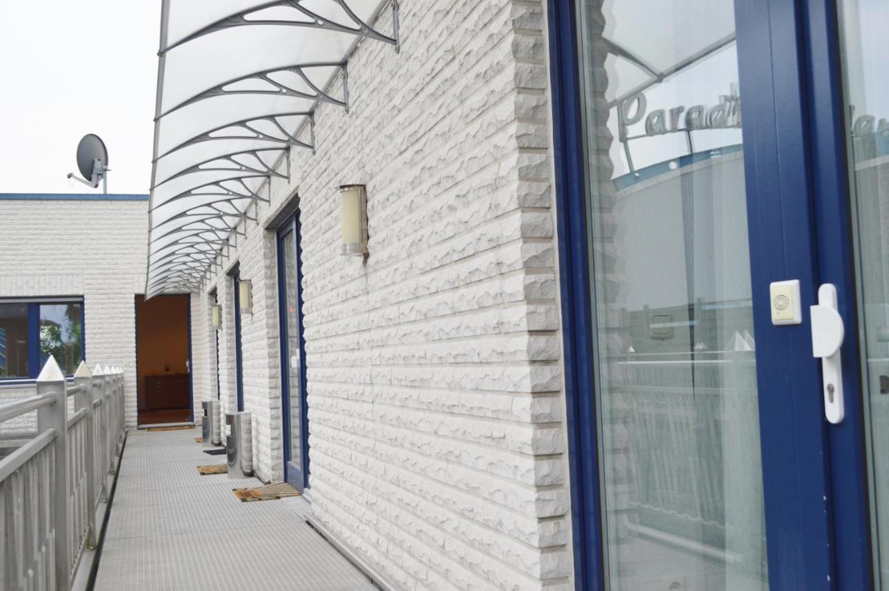 Hotel B8 Voerde エクステリア 写真
